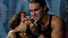 Неудержимый (2012) скриншот 3